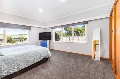 Photo of property in 397 Te Moana Road, Waikanae, 5036