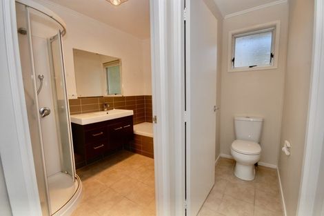 Photo of property in 50 Salamanca Road, Sunnynook, Auckland, 0620