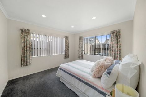 Photo of property in 12 Botanic View, Manurewa, Auckland, 2105