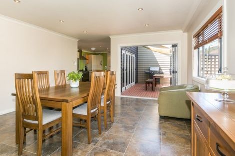 Photo of property in 101a Taradale Road, Onekawa, Napier, 4110