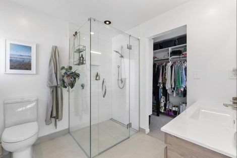 Photo of property in 85 Karewa Parade, Papamoa Beach, Papamoa, 3118