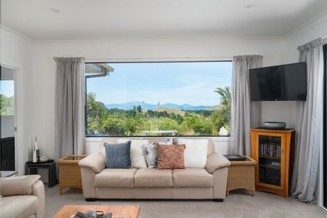 Photo of property in 38 Katelyn Place, Kinloch, Taupo, 3385