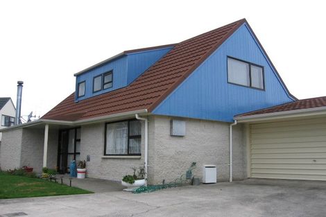 Photo of property in 6 Charisma Court, Kelvin Grove, Palmerston North, 4414