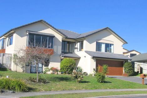 Photo of property in 17 Conacher Close, East Tamaki Heights, Auckland, 2016