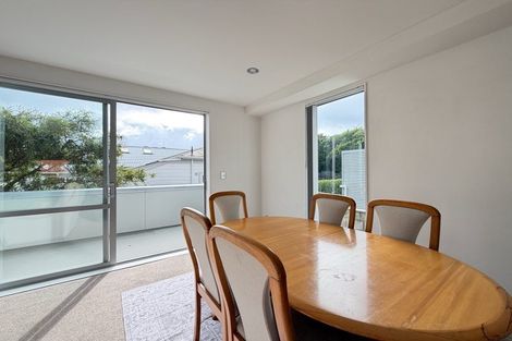 Photo of property in 3/12 Agra Crescent, Khandallah, Wellington, 6035