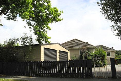 Photo of property in 5 Hollyford Avenue, Bryndwr, Christchurch, 8053