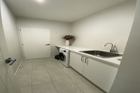 Photo of property in 86 Shillingford Boulevard, Rolleston, 7615