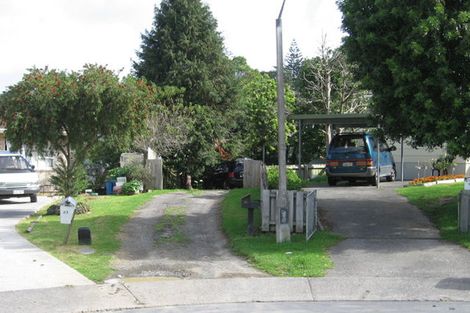 Photo of property in 21 Yule Place, Massey, Auckland, 0614