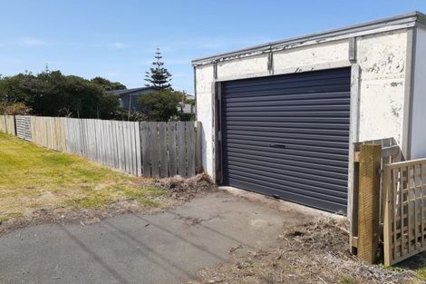 Photo of property in 18 Cornfoot Street, Castlecliff, Whanganui, 4501