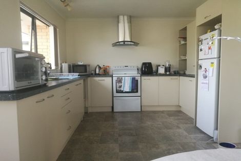 Photo of property in 6 Belle Maison Court, Levin, 5510