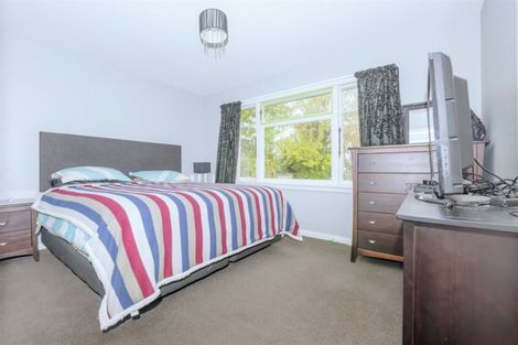 Photo of property in 106 Avonhead Road, Avonhead, Christchurch, 8042