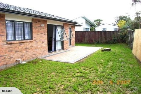 Photo of property in 27a Don Buck Road, Massey, Auckland, 0614