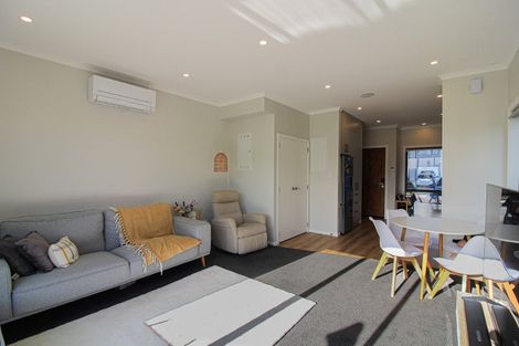 Photo of property in 8 Castletown Street, Wallaceville, Upper Hutt, 5018