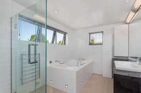 Photo of property in 5 Roderick Alleyn Lane, Papanui, Christchurch, 8052