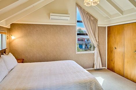 Photo of property in 100 Pope Street, Camborne, Porirua, 5026