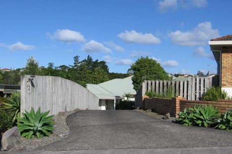 Photo of property in 71 Unsworth Drive, Unsworth Heights, Auckland, 0632
