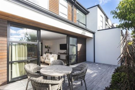 Photo of property in 32 Devonport Lane, St Albans, Christchurch, 8014