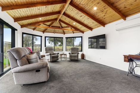 Photo of property in 100b Kiwi Road, Whangamata, 3620