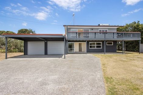 Photo of property in 104 Seaforth Road, Waihi Beach, 3611