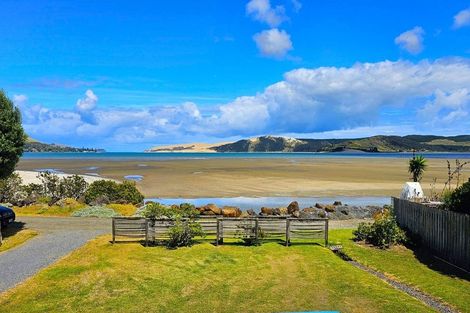 Photo of property in 24 Koutu Beach Road, Opononi, Kaikohe, 0473
