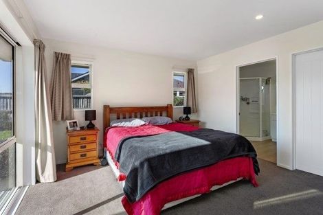 Photo of property in 40 Huntingdon Drive, Rangiora, 7400