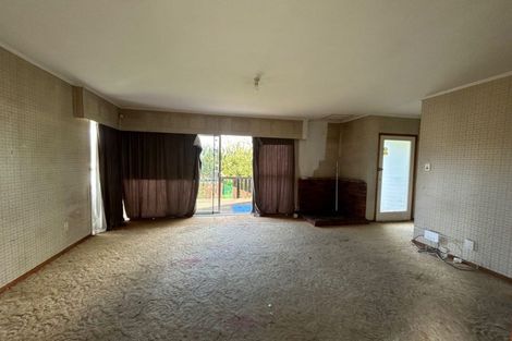 Photo of property in 57 Helena Street, Massey, Auckland, 0614