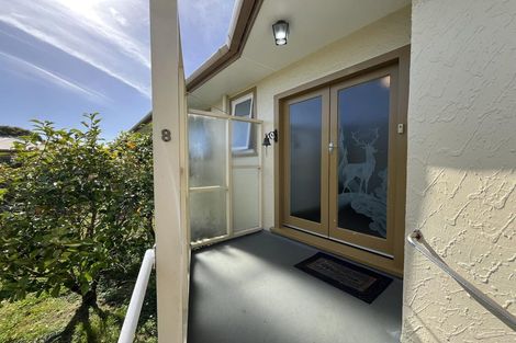 Photo of property in 8 Lowestoft Place, West End, Palmerston North, 4412