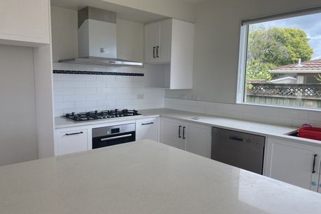 Photo of property in 34a Exmouth Road, Northcote, Auckland, 0627