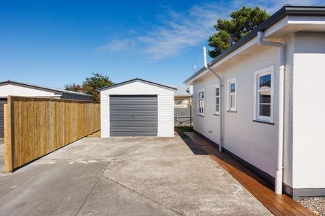 Photo of property in 230a Tremaine Avenue, Highbury, Palmerston North, 4412