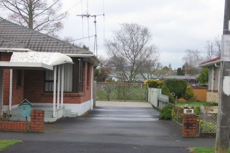 Photo of property in 50 Vardon Road, St Andrews, Hamilton, 3200