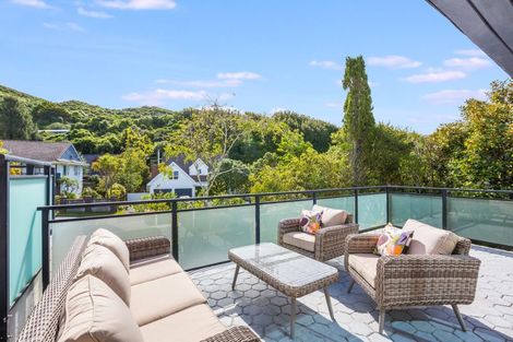 Photo of property in 5 Newnham Court, Tawa, Wellington, 5028