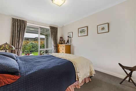 Photo of property in 2 Donovan Place, Aidanfield, Christchurch, 8025