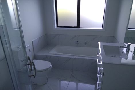 Photo of property in 102 Te Manatu Drive, Huntington, Hamilton, 3210