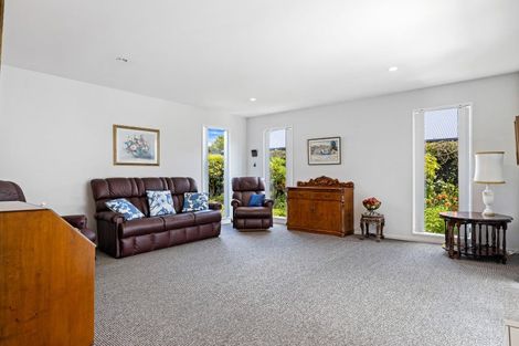 Photo of property in 63a Chesterfield Mews, Russley, Christchurch, 8042