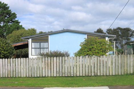 Photo of property in 15 Helena Street, Massey, Auckland, 0614
