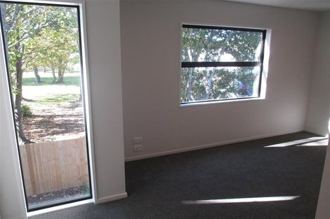 Photo of property in 2/22 Grove Road, Addington, Christchurch, 8024