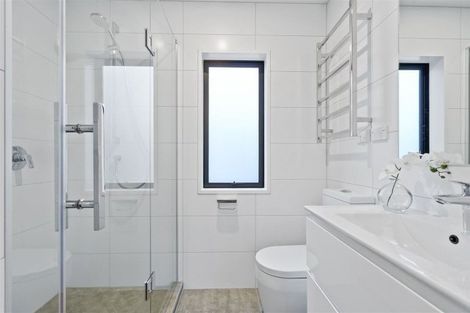 Photo of property in 37d Eastview Road, Glen Innes, Auckland, 1072