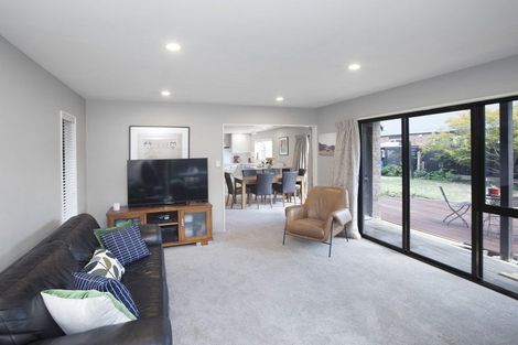 Photo of property in 271 Queenspark Drive, Parklands, Christchurch, 8083