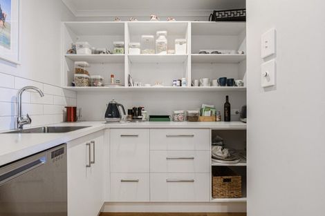 Photo of property in 2 Kulim Avenue, Otumoetai, Tauranga, 3110