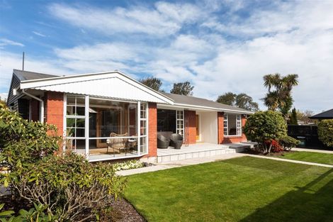 Photo of property in 4 Brackendale Place, Burnside, Christchurch, 8041