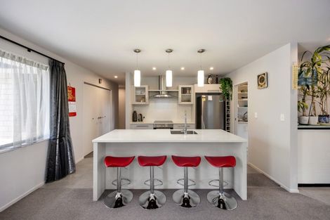 Photo of property in 16 Alford Place, Huntington, Hamilton, 3210