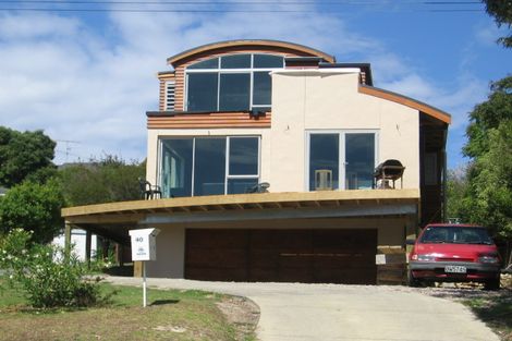 Photo of property in 2/40 Beulah Avenue, Rothesay Bay, Auckland, 0630