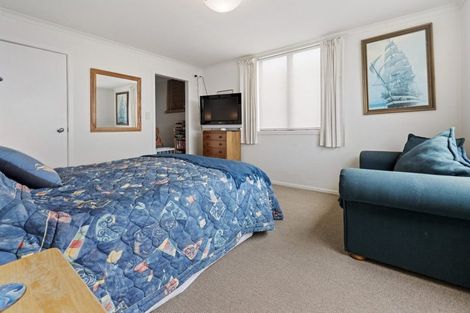 Photo of property in 83 Harbour View Road, Omokoroa, 3114