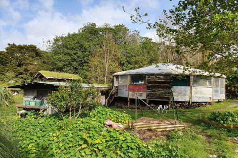 Photo of property in 4 Te Pahi River Drive, Paparoa, Maungaturoto, 0583