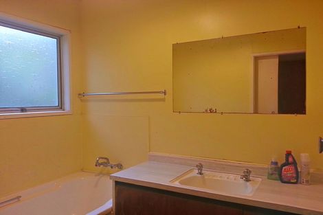 Photo of property in 2/63 High Road, Glenfield, Auckland, 0629