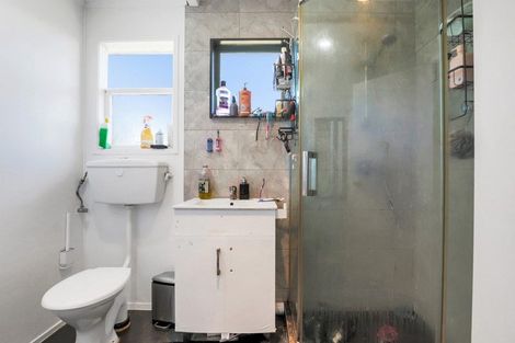 Photo of property in 311 Roscommon Road, Clendon Park, Auckland, 2103