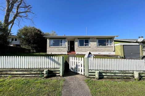 Photo of property in 2/49 Zita Maria Drive, Massey, Auckland, 0614