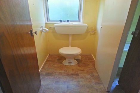 Photo of property in 2/63 High Road, Glenfield, Auckland, 0629