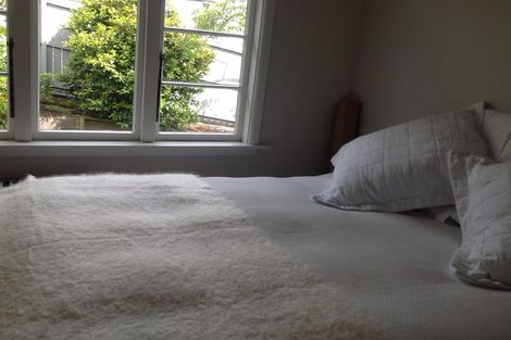 Photo of property in 69 Moncks Spur Road, Redcliffs, Christchurch, 8081