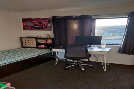 Photo of property in 8 Kauamo Close, Waiwhetu, Lower Hutt, 5010